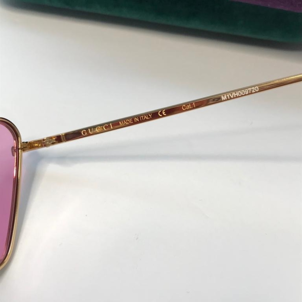 New 💯Authentic- GUCCI Pink Geometric Ladies Sunglasses
GG0538S 005 63 - Picture 17 of 17